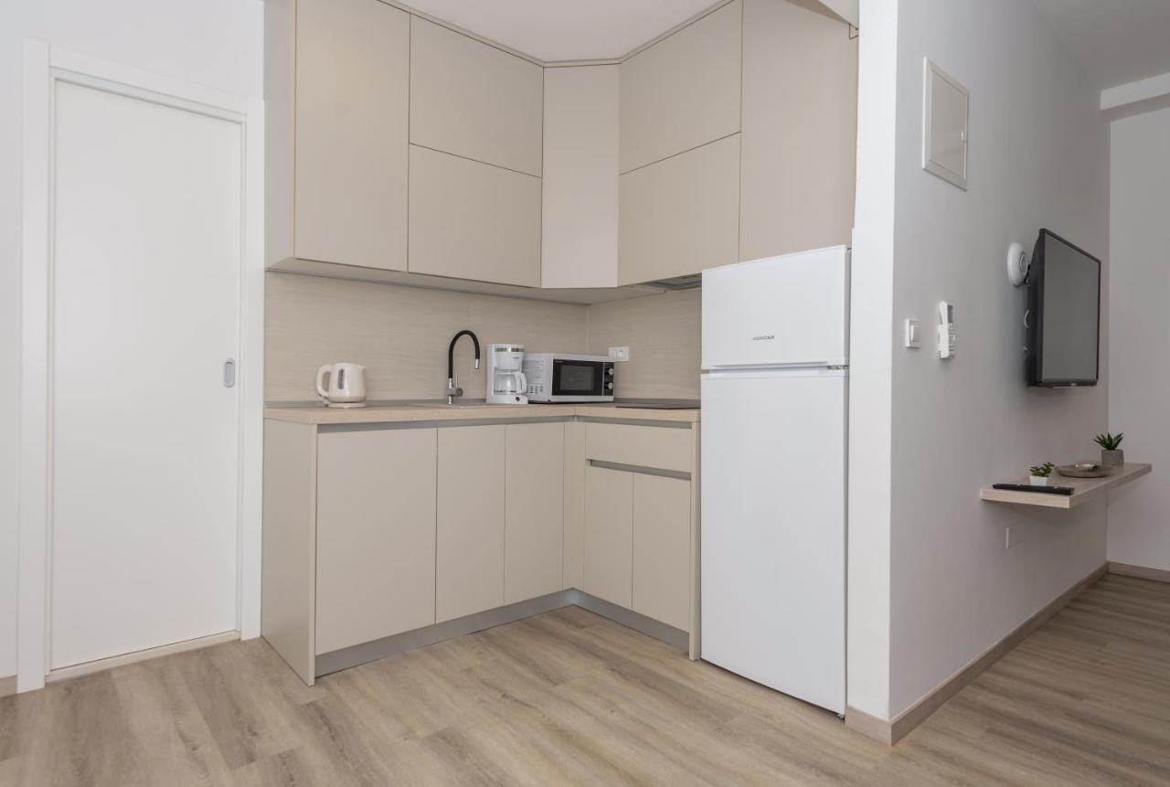 Apartments By The Sea Makarska - 19134 מראה חיצוני תמונה