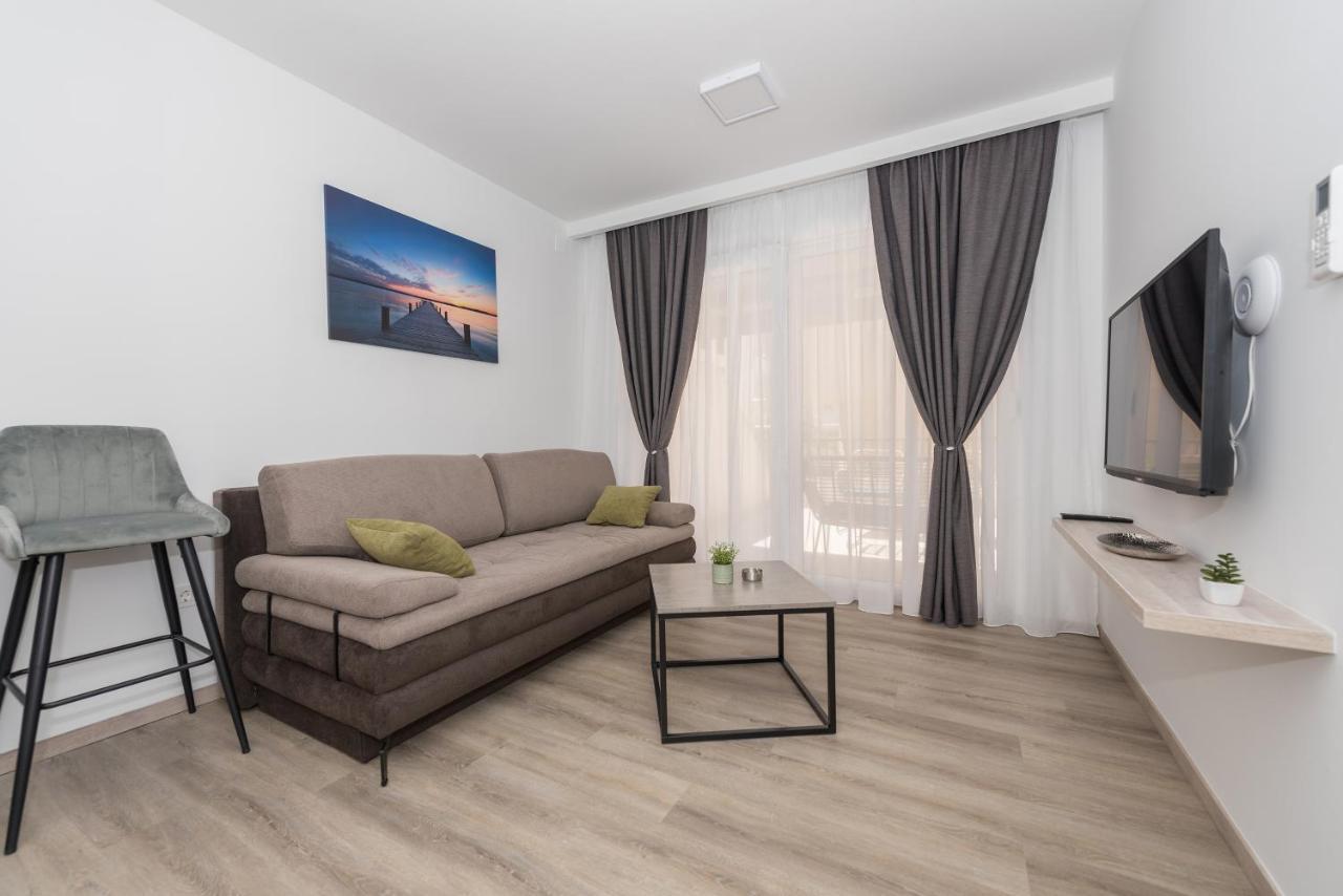 Apartments By The Sea Makarska - 19134 מראה חיצוני תמונה
