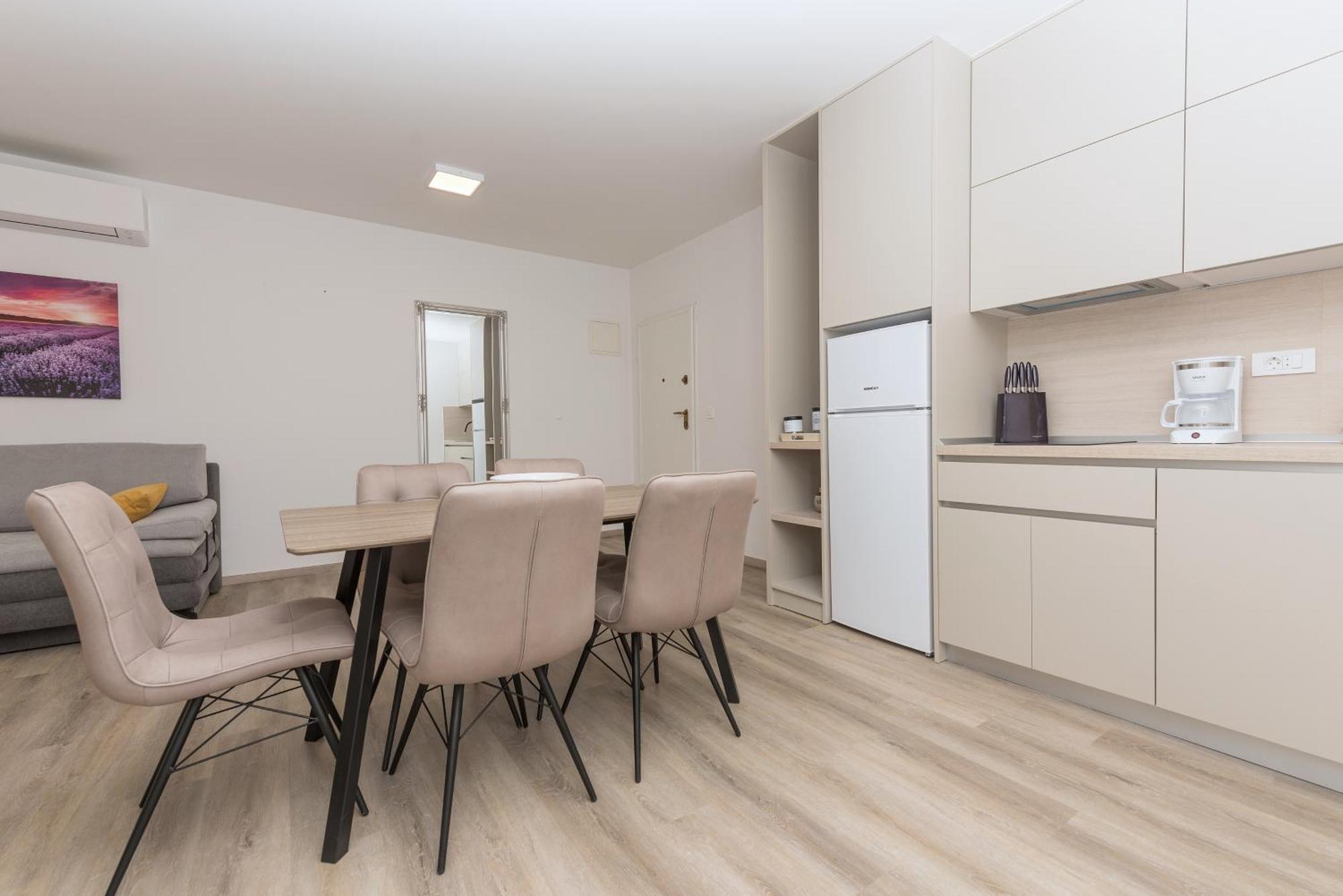 Apartments By The Sea Makarska - 19134 חדר תמונה