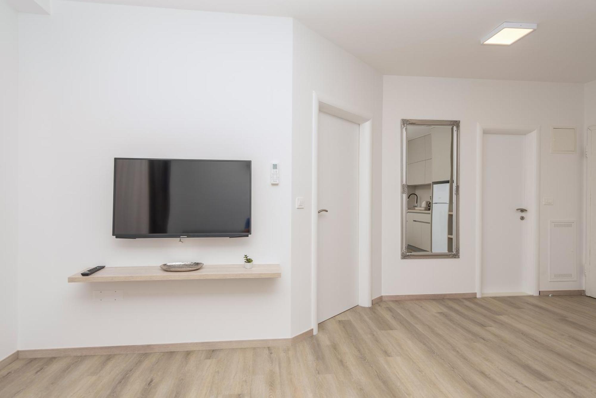 Apartments By The Sea Makarska - 19134 חדר תמונה