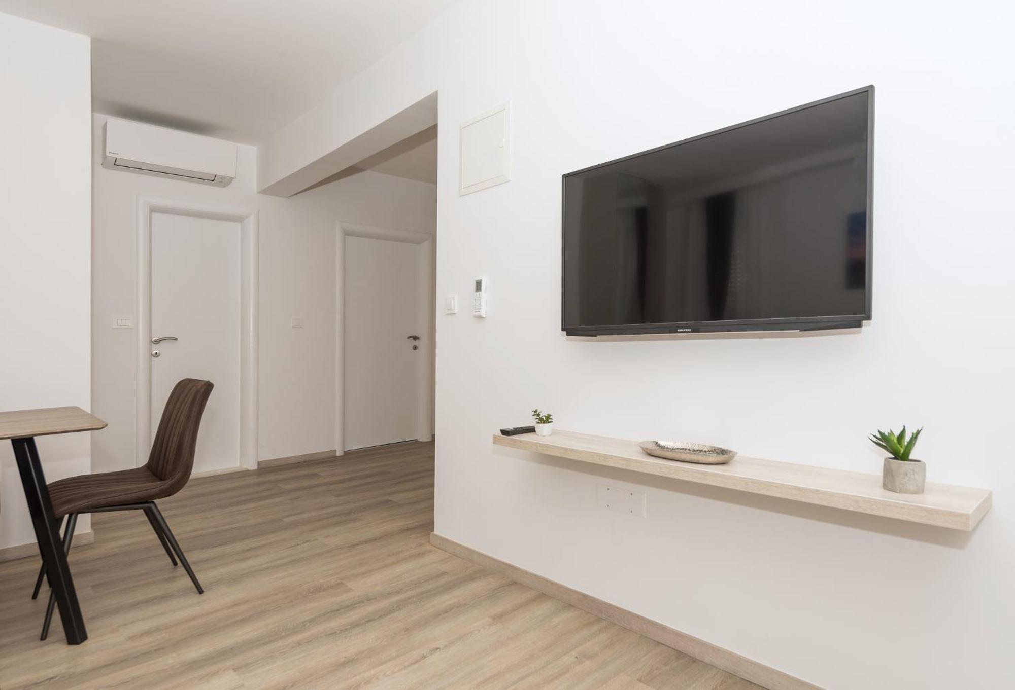 Apartments By The Sea Makarska - 19134 חדר תמונה